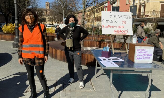 Cesena: 250 Ambulanti in piazza a Cesena. Discriminazione in corso.