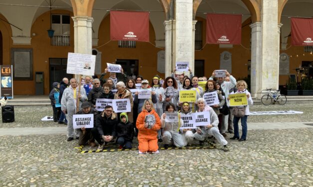 Cesena, per la libertà d’informazione: vogliamo Assange libero. Parte anche una raccolta firme per la cittadinanza onoraria